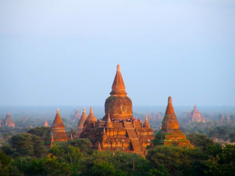 temple coucher de soleil bagan