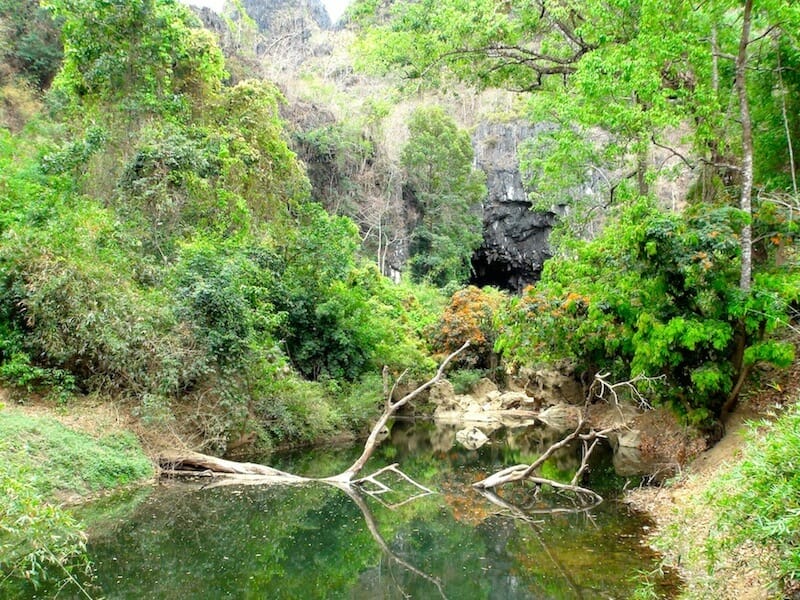 grotte region thakhek laos
