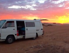 van road trip australie coucher de soleil