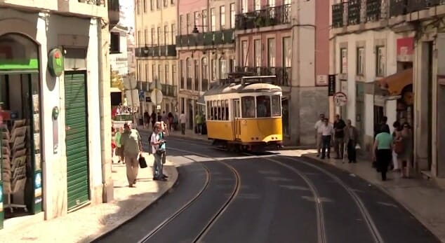 tramway_authentique_lisbonne tramway itinéraire pour visiter Lisbonne