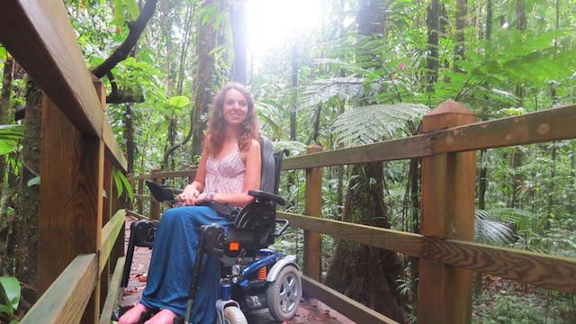 voyager seule en fauteuil roulant audrey barbaud