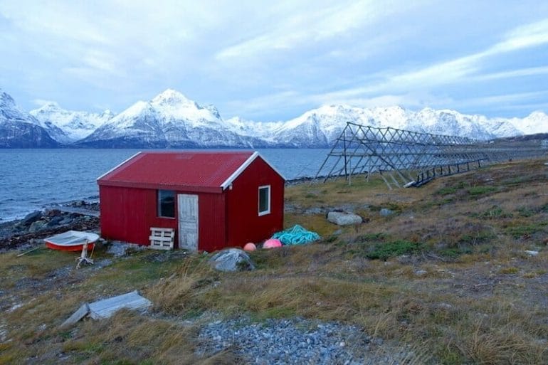 lyngen fjord aurores boreales en norvege