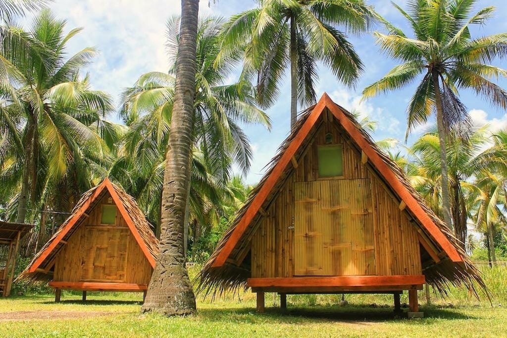 Nipa_Huts_Booking.com nipa hut dormir philippines cebu