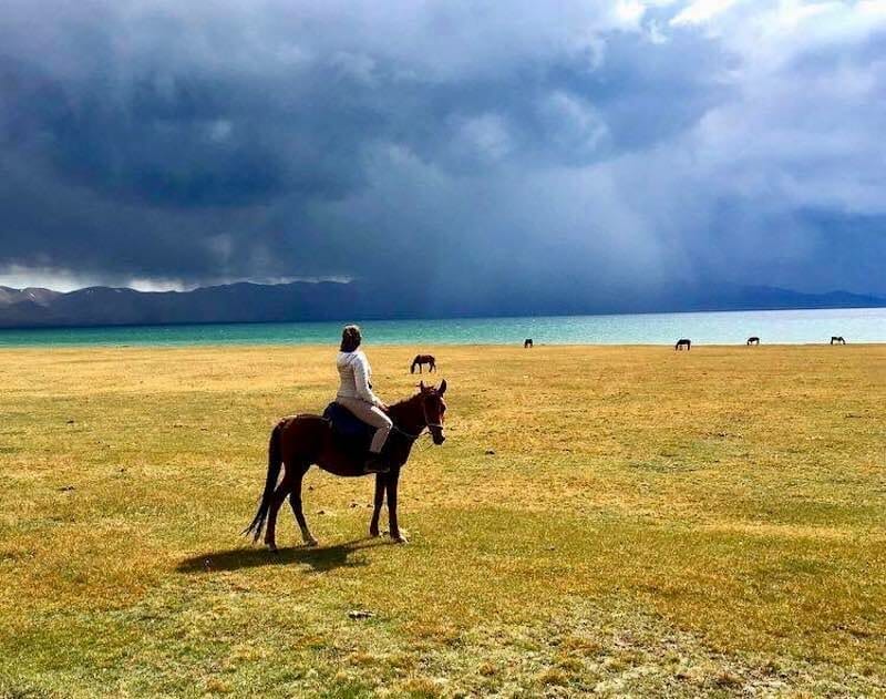 a cheval lac sonkol a cheval lac sonkol