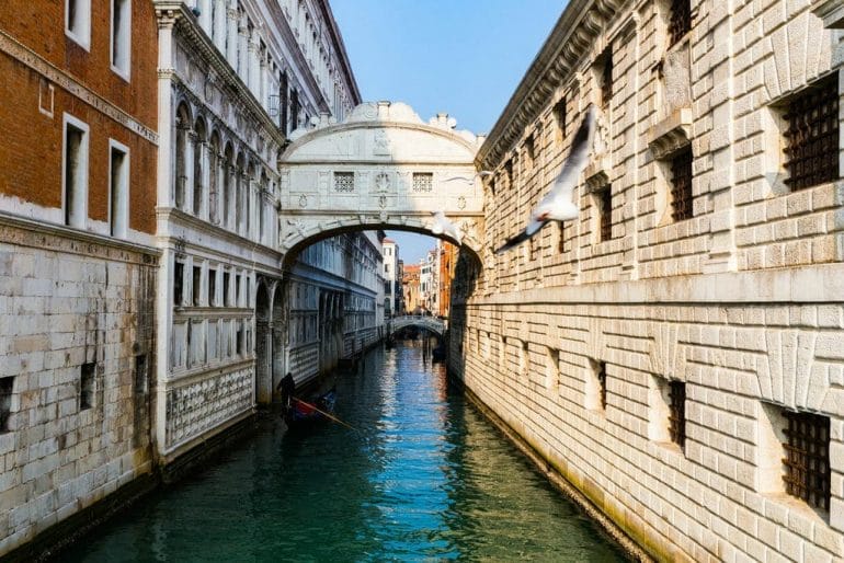 venise_pont_soupirs Venise le magnifique pont des Soupirs