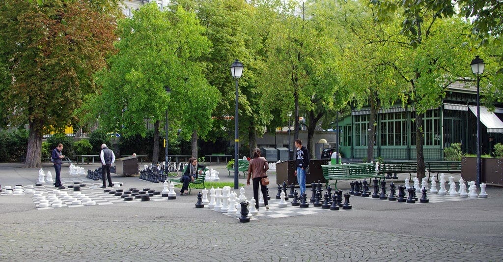 Genève le parc des Bastions et son jeu d'échec