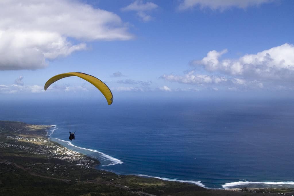 ile_reunion_parapente_baie Vol de parapente et vue magnifique de l'ile de la Reunion