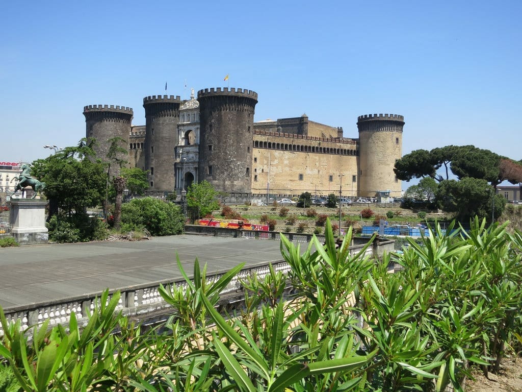 Le château Nuovo à Naples