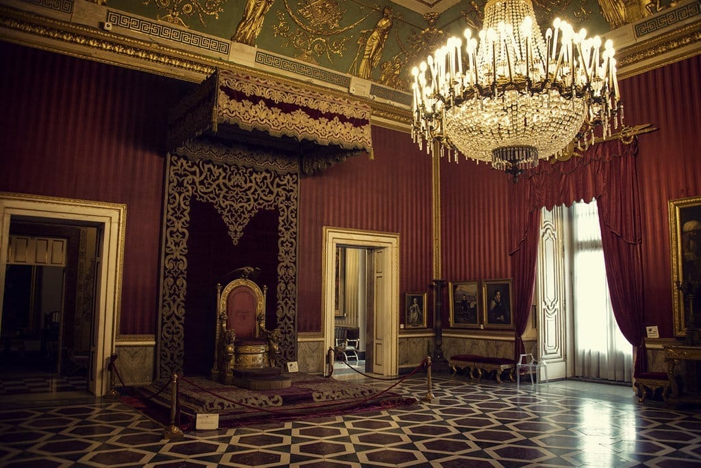 naples_palazzo_reale Une chambre du Palais Reale