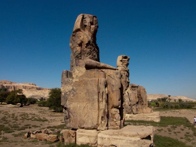 egypte_croisiere_colosses_memnon Egypte les sculpturales colosses Memnon