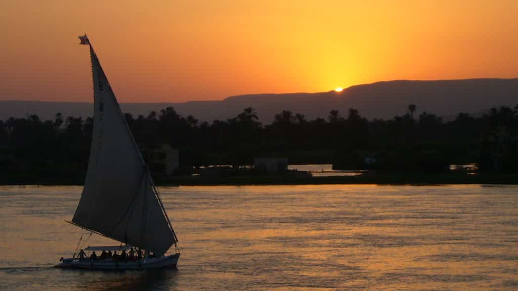 egypte_croisiere_nil_coucher_de_soleil Coucher de soleil sur le Nil en Egypte