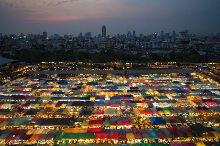 Bangkok_illuminée visiter bangkok la nuit