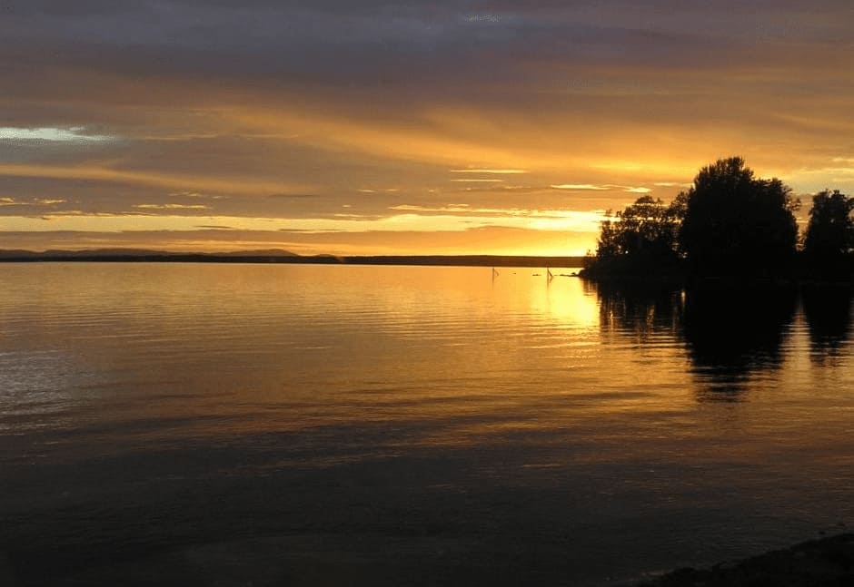 siljansee - crédits photo http://view.stern.de/de/rubriken/natur/sonnenuntergang-himmel-see-schweden-sonnenuntergang-am-siljansee-original-108389.html siljansee - crédits photo http://view.stern.de/de/rubriken/natur/sonnenuntergang-himmel-see-schweden-sonnenuntergang-am-siljansee-original-108389.html