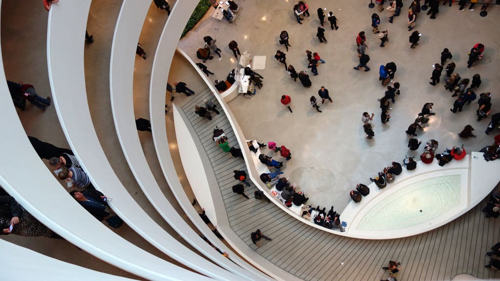 visiter musee Guggenheim New York escalier