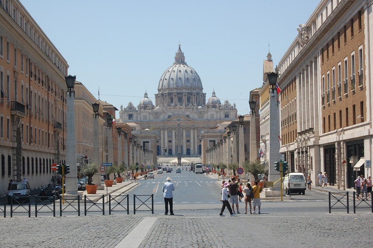 basilique_saint_pierre_vue_face basilique saint pierre vue face