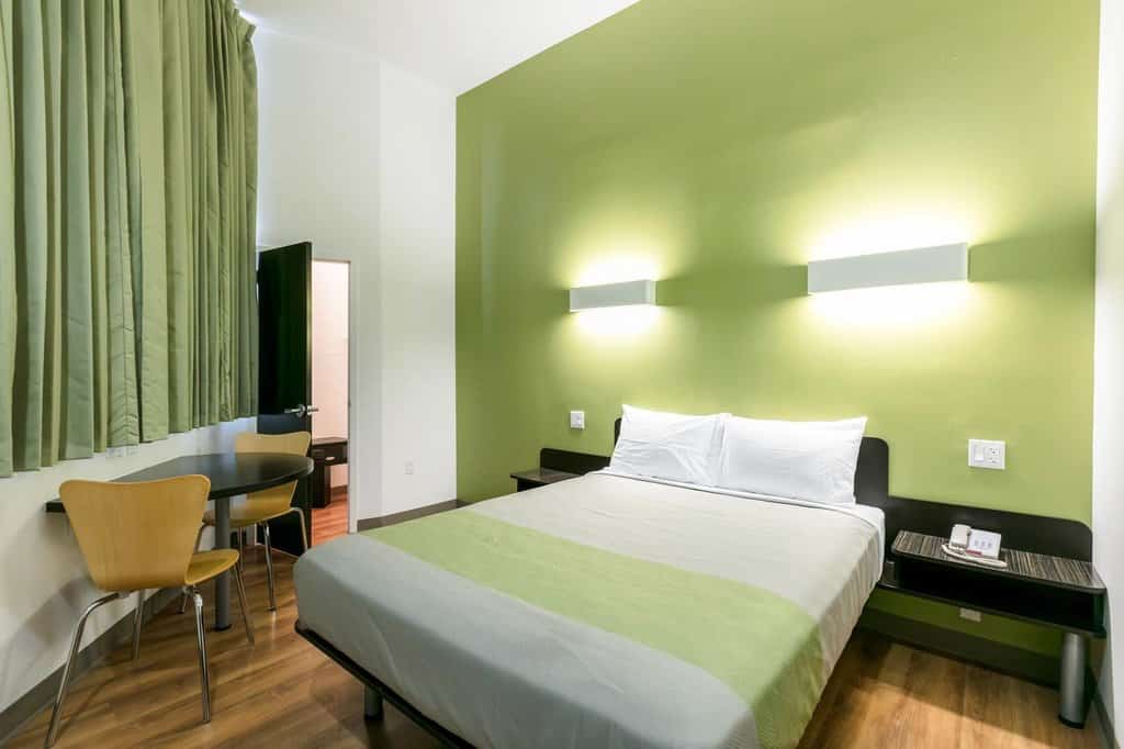 new_york_longisland_feather_factory_hotel sejourner new york long island feather factory hotel