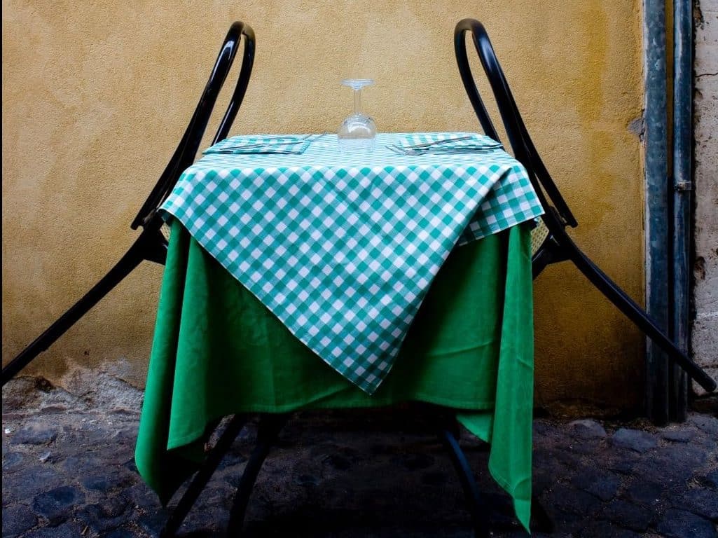 Apéritif_en_terrasse aperitif ou manger a rome