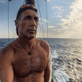 podcast mike horn je t'emmene en voyage alex vizeo podcast