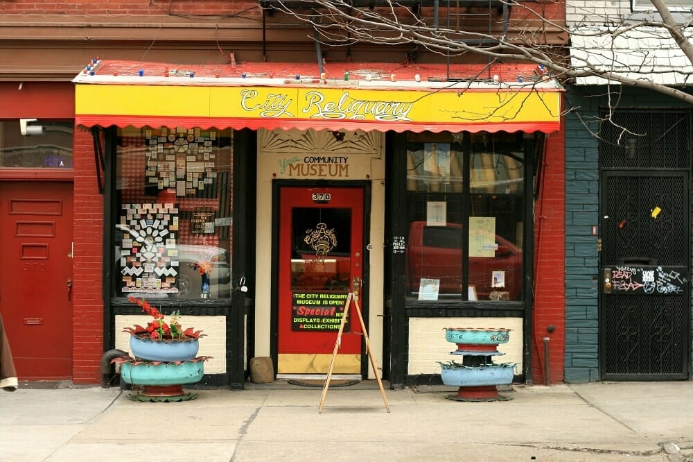 City Reliquary - photo : https://www.pinterest.fr/pin/385409680594107957/ musée de New York