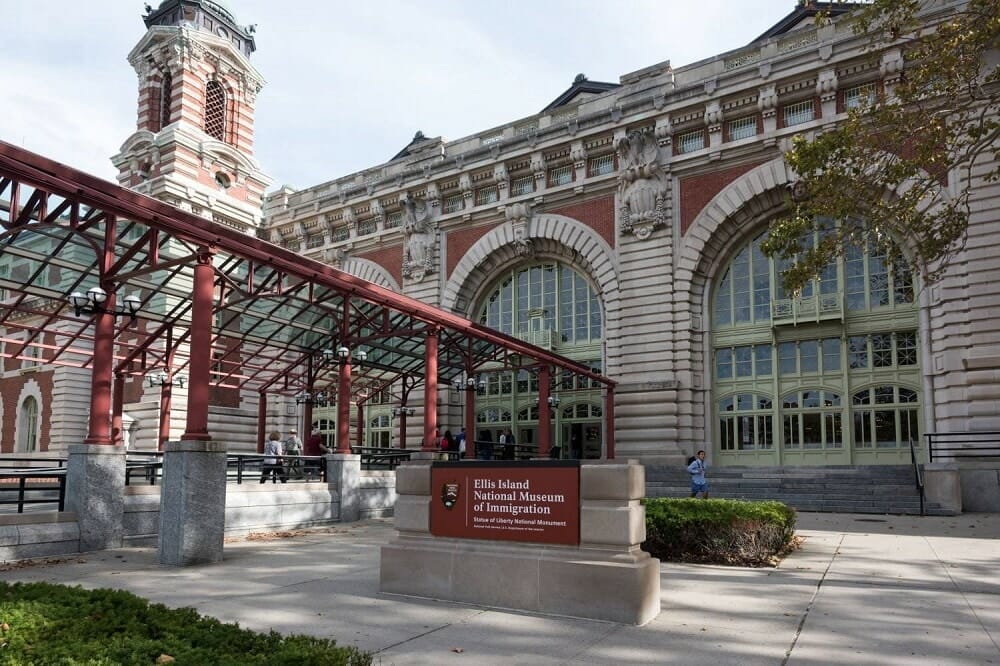 Ellis Island - photo : https://www.nycgo.com/attractions/ellis-island musée de New York