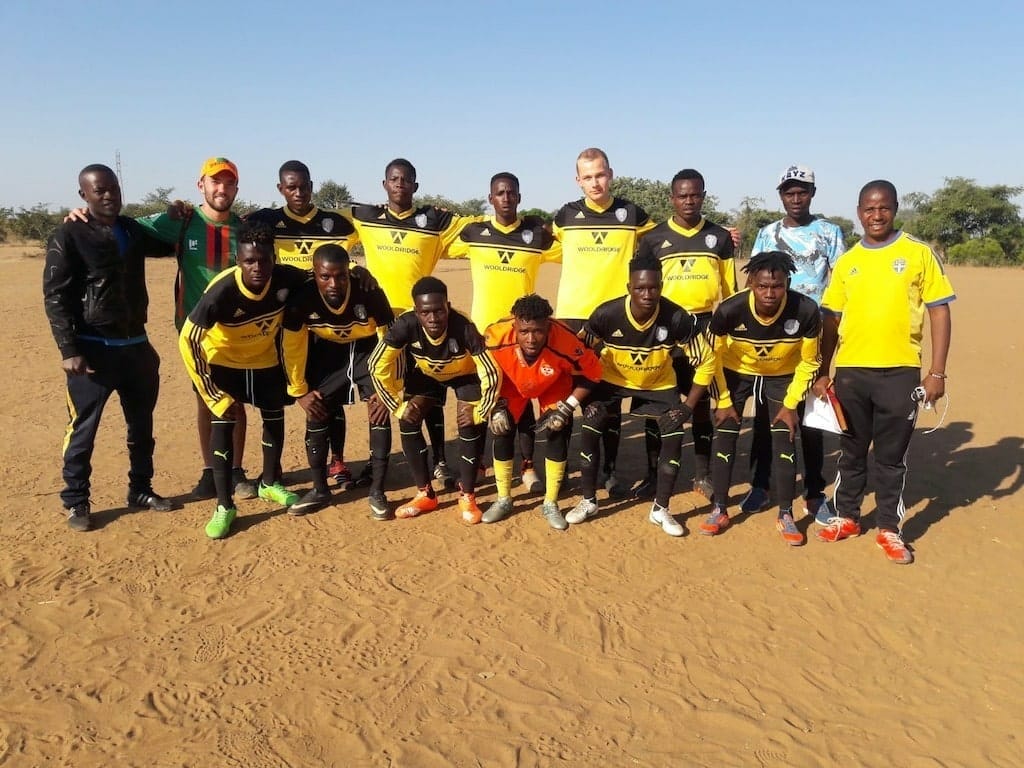 Equipe_de_Foot equipe foot zambie benevolat afriue