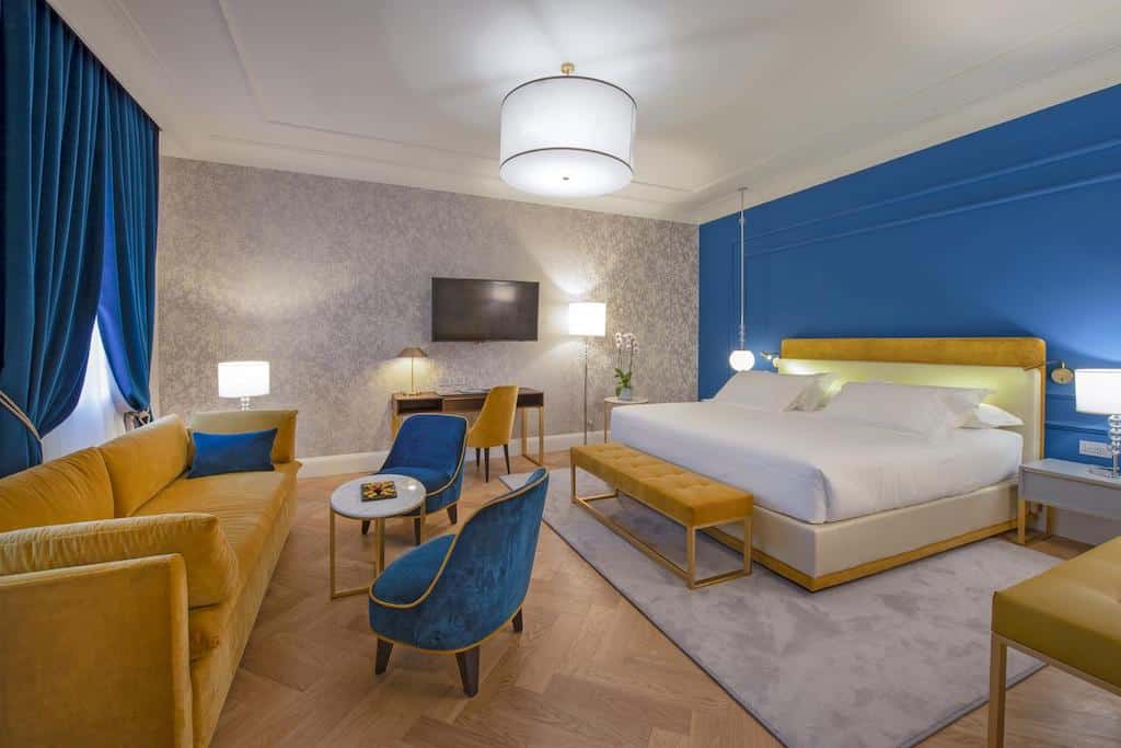 palazzo calona hotel