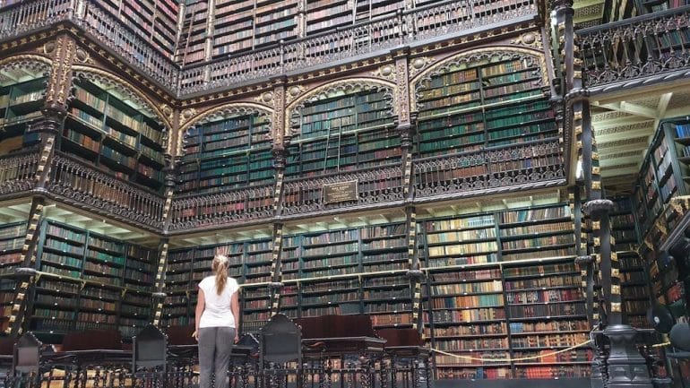 Bibliothèque_Real_Gabinete_portugues_Rio-destinationtourdumonde bibliotheque real gabinet portugues que faire a rio