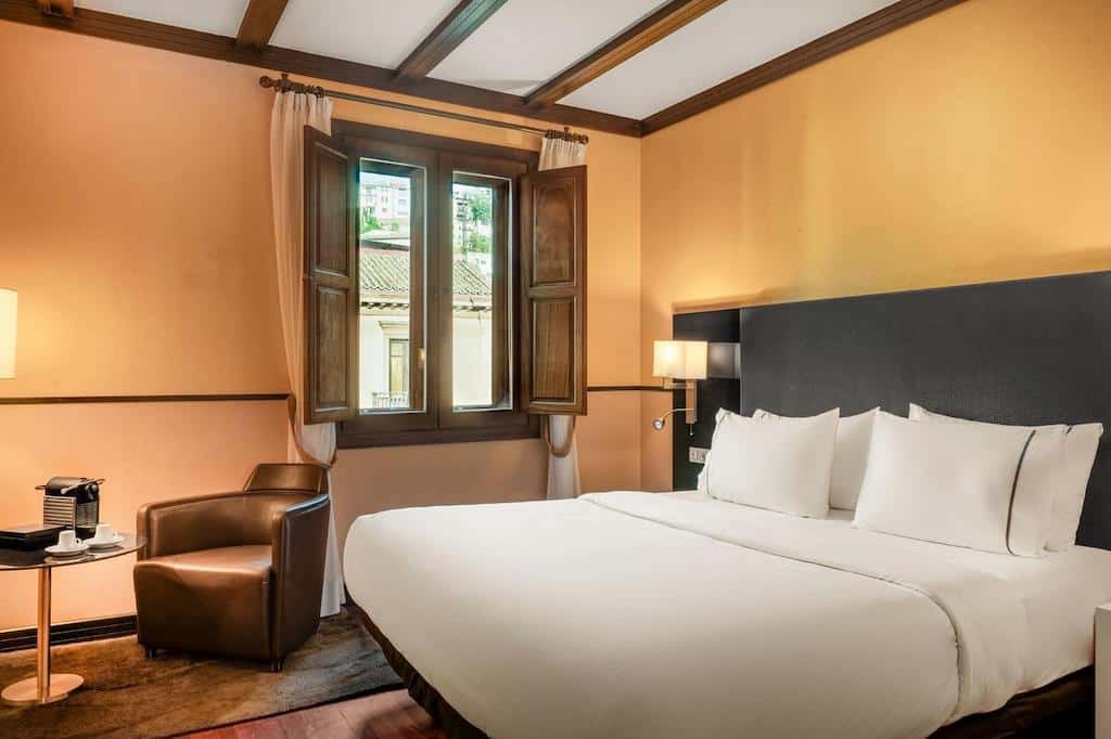 Palacio_de_Santa_Paula_Booking.com palacio sanata paula loger grenade