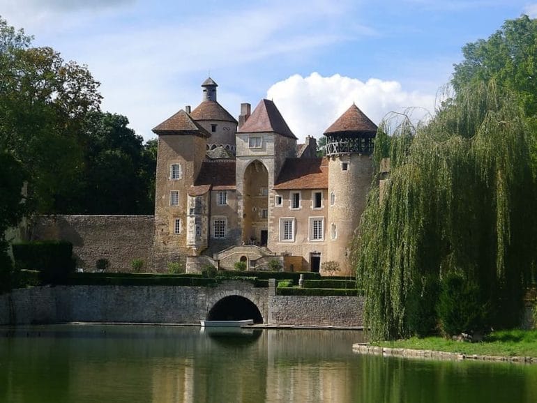 Village_de_Bourgogne village bourgogne plus beaux endroit de france