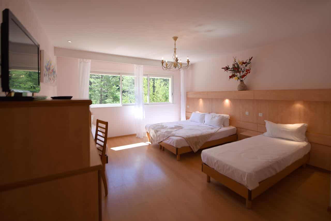 hotel arena restaurant refuge corte