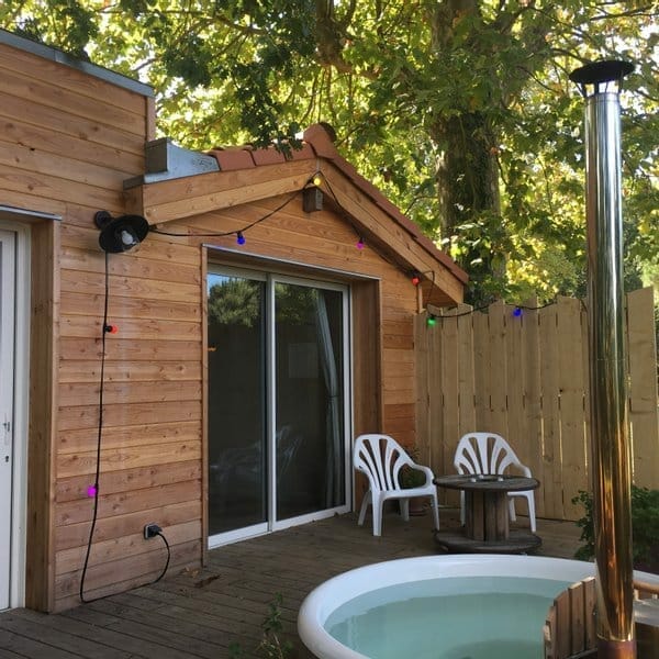 La_Petite_Cabane_&_Spa petit cabane spa