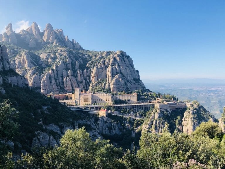 Barcelone : visiter Montserrat et son abbaye visiter montserrat