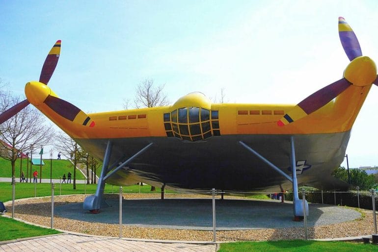 avion_aeronef_Vought_V-173_la_Crêpe_Volante avion aeronef vought v173 crepe volante