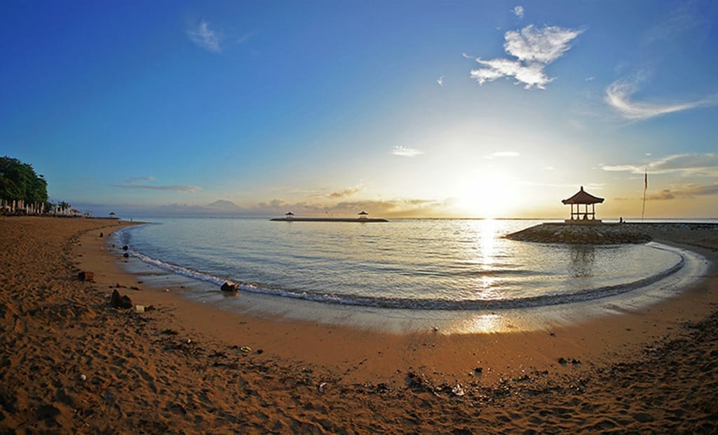 bali sanur plage serenite