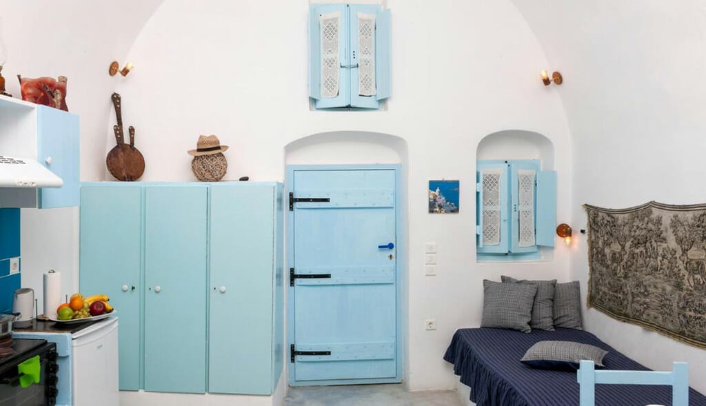 black_rock_traditional_rooms_santorin_emporio black rock traditional rooms santorin emporio