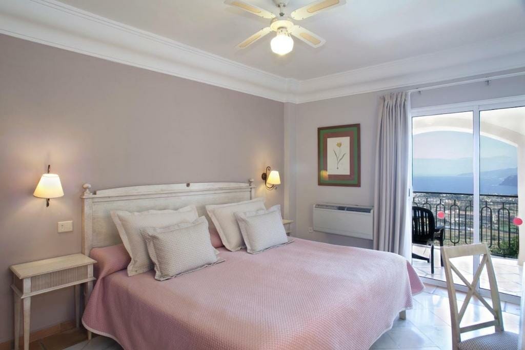 dormir tenerife las aguilas