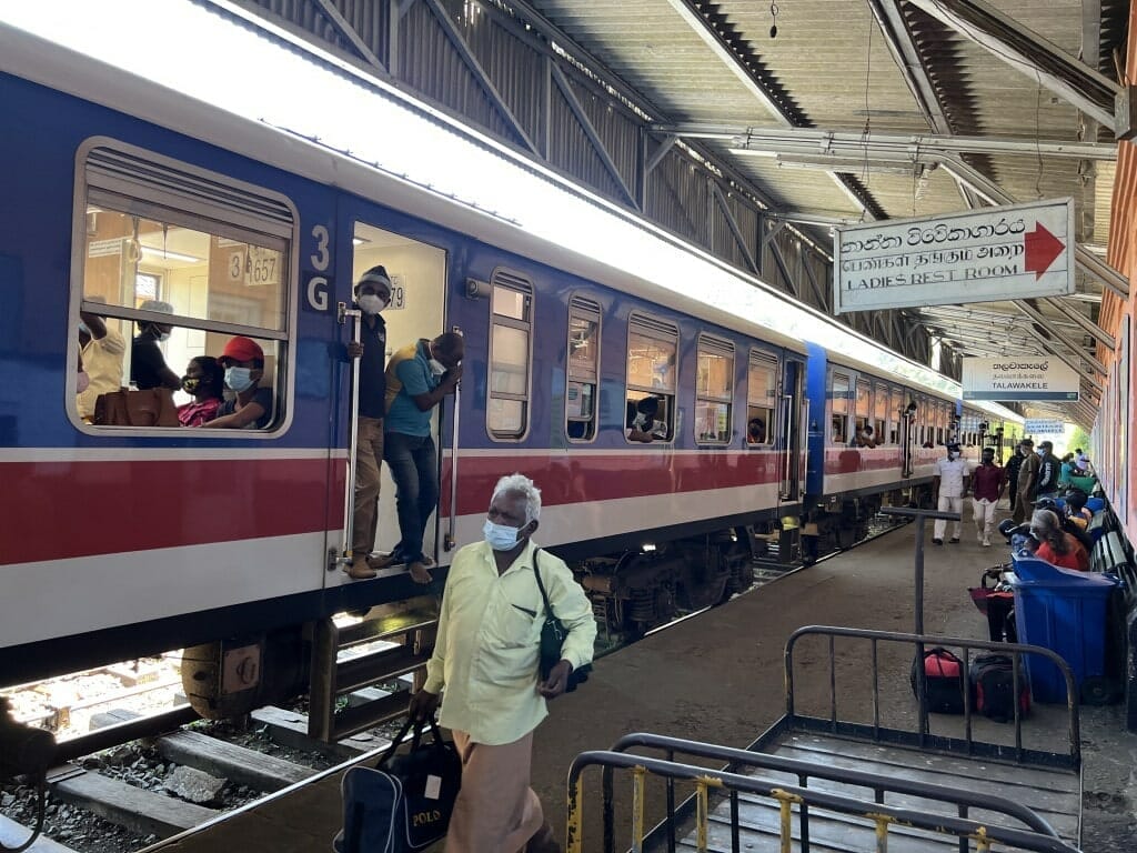 prendre train sri lanka