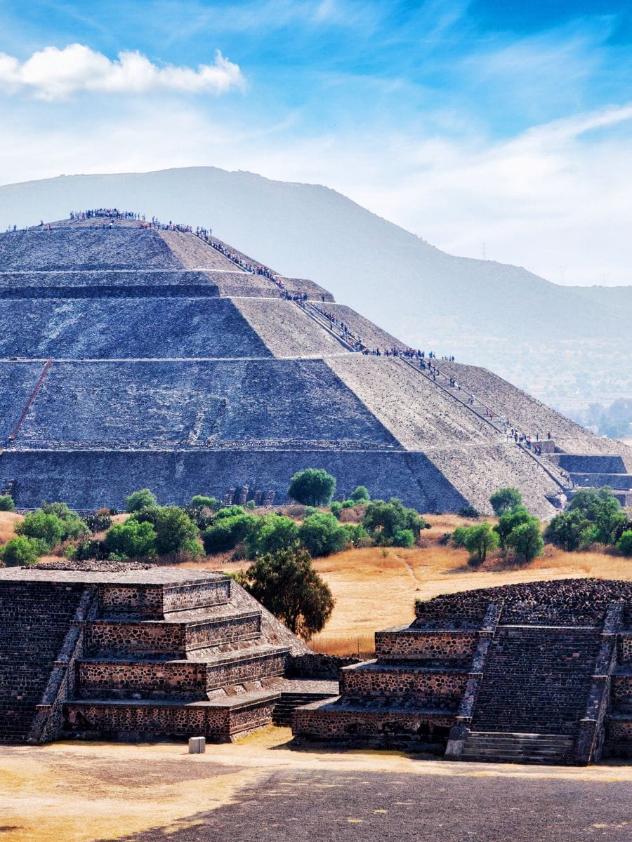 La pyramide du Soleil Teotihuacan